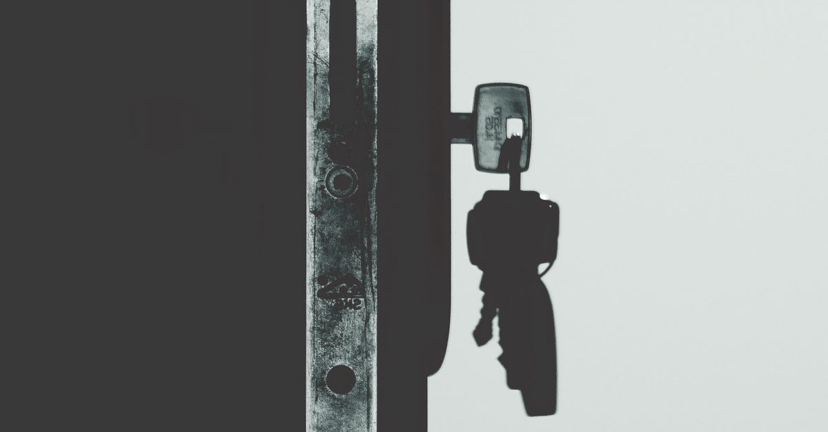 What Is a Locksmith Call-Out Fee — and When Do You Pay It? — Expert Pro Locksmith