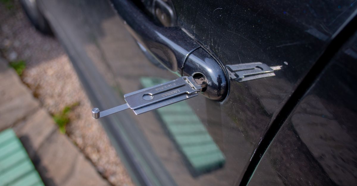 Lost All Your Keys? On-Site Car Key Replacement Without a Tow — Expert Pro Locksmith